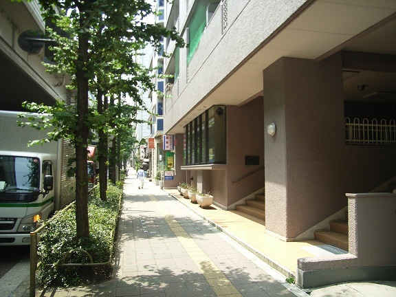 アルファトランク三軒茶屋外観1