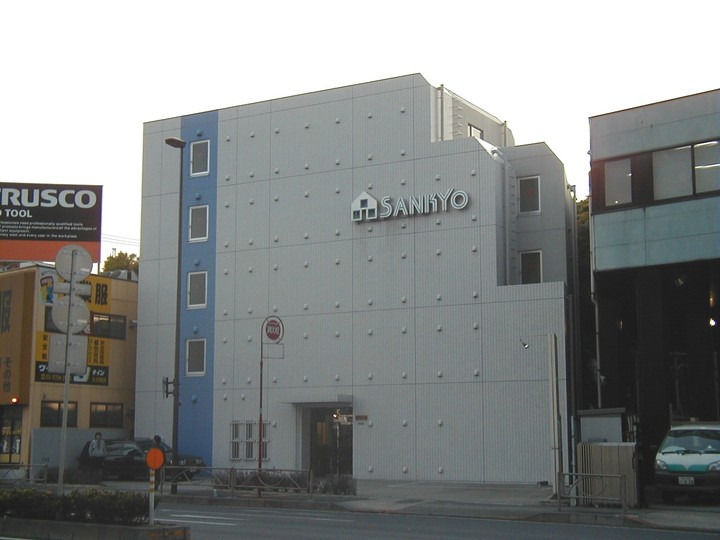 三京トランクルーム トランクイン久が原外観1