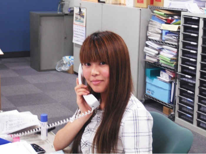 屋内保管・常人管理で安心・安全 押入れ産業 浜松店外観1