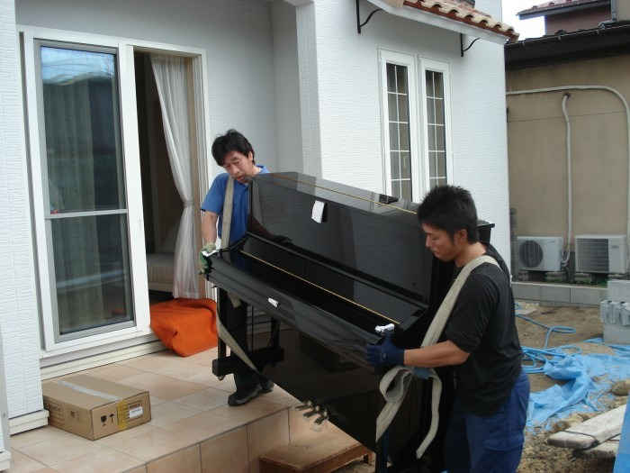 屋内保管・常人管理で安心・安全 押入れ産業 秋田東邦店外観1