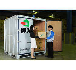 屋内保管・常人管理で安心・安全 押入れ産業　東大阪店