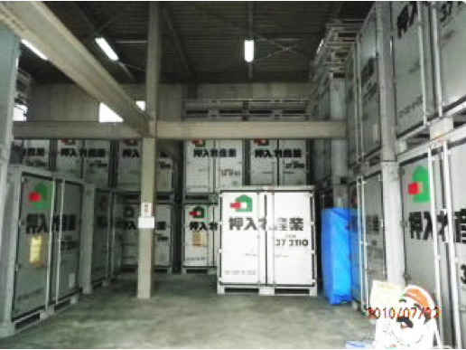 屋内保管・常人管理で安心・安全 押入れ産業 外環大東店外観1