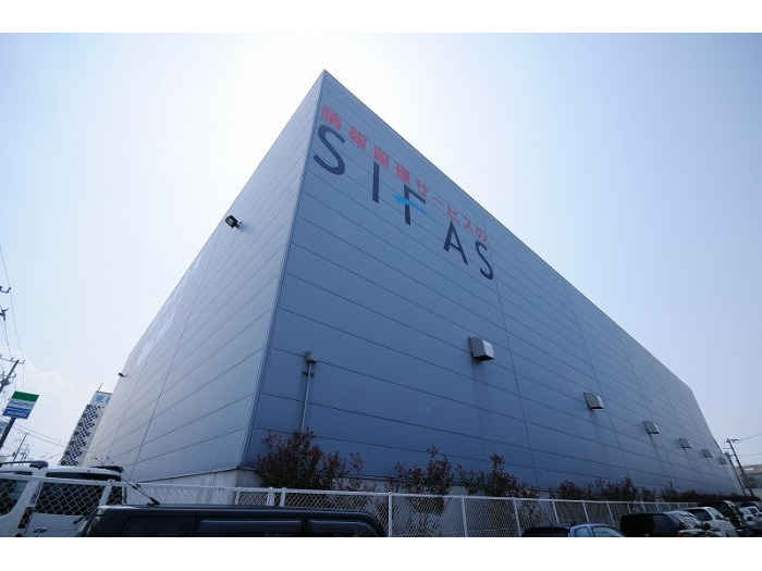 屋内保管・常人管理で安心・安全 押入れ産業 千葉中央店外観1