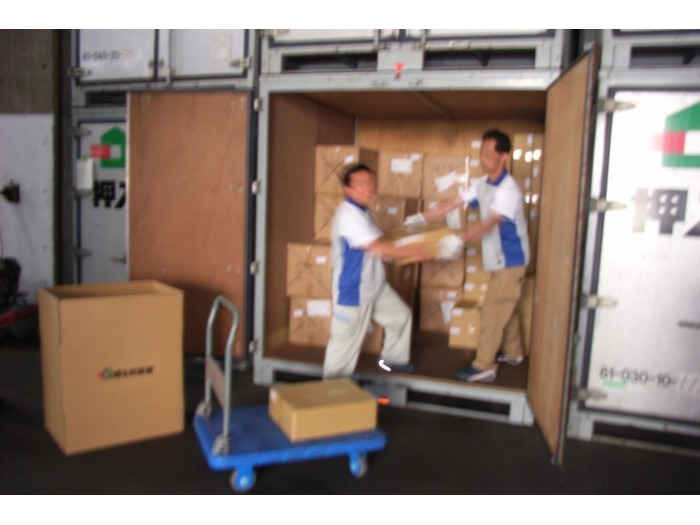 屋内保管・常人管理で安心・安全 押入れ産業 門前仲町店外観1