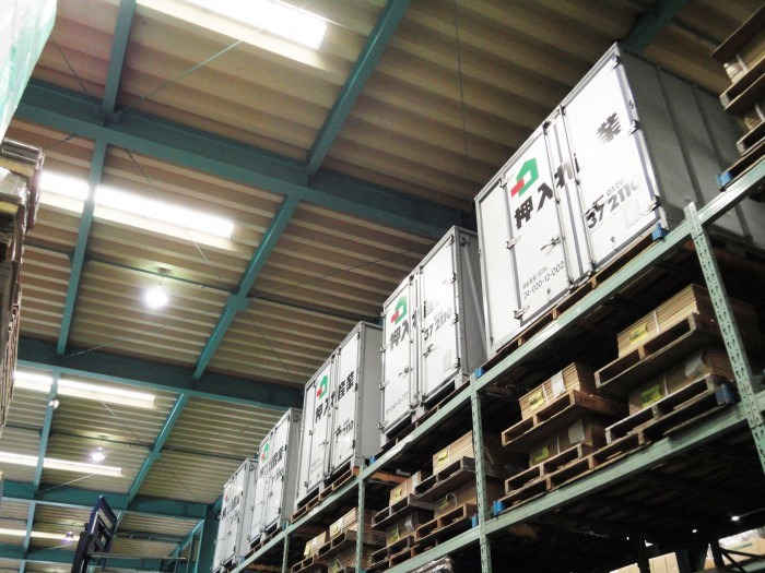 屋内保管・常人管理で安心・安全 押入れ産業 名阪伊賀店