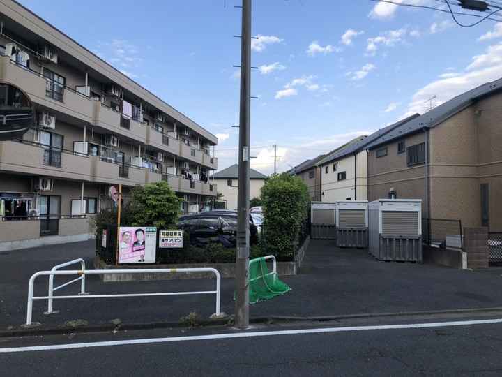 バイクガレージ上祖師谷５丁目外観1