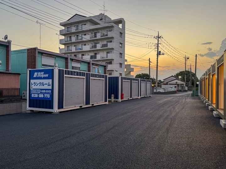 ブルーストレージ館林市諏訪町外観1