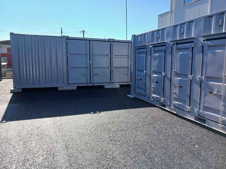 コンテナスクエア豊山店外観1