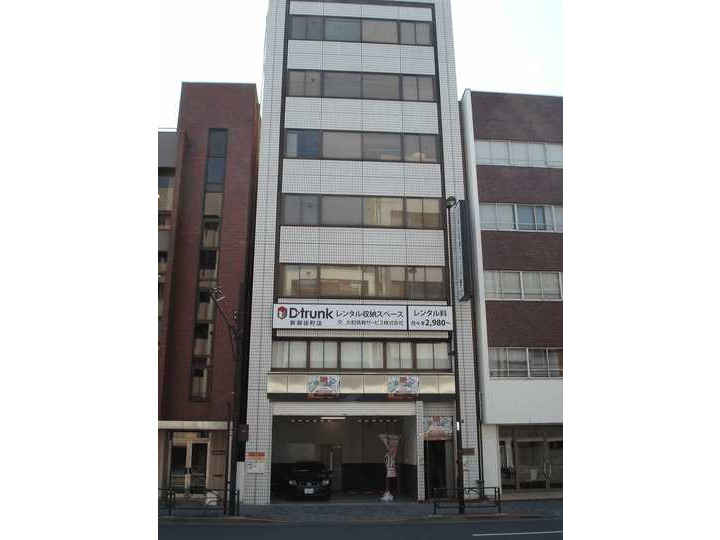D-trunk　新御徒町店外観1