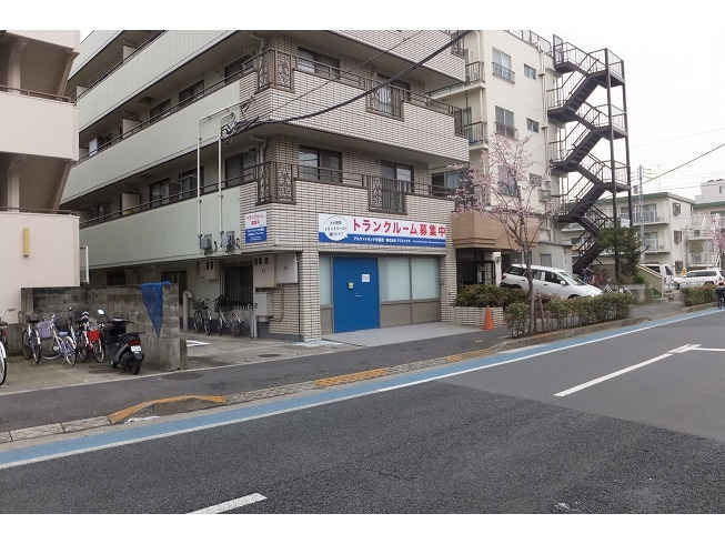 アルファトランク中葛西外観1