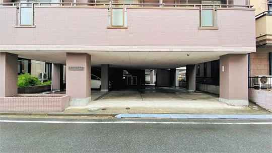 バイクパーク鶴見区向井町アークトゥルス